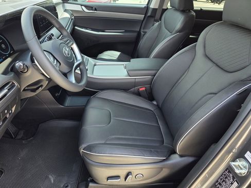 Used 2025 Hyundai Palisade SEL image 10