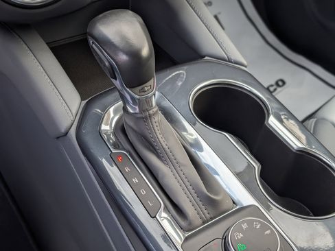 Used 2022 Chevrolet Blazer LT image 22