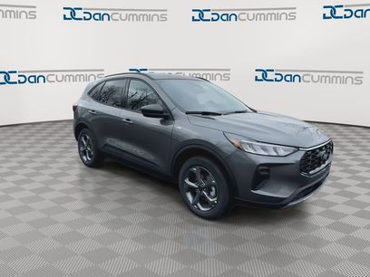 New 2025 Ford Escape ST-Line w/ Cold Weather Package