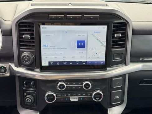 Used 2021 Ford F150 Lariat w/ Max Trailer Tow Package image 15