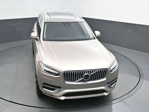 Certified 2024 Volvo XC90 B5 Plus image 30