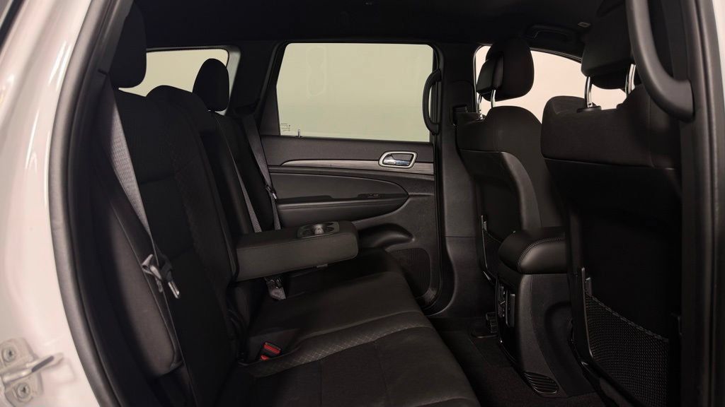 Used 2021 Jeep Grand Cherokee Laredo AWD/4WD image 31