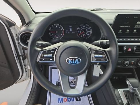 Used 2021 Kia Forte Sedan FWD image 12