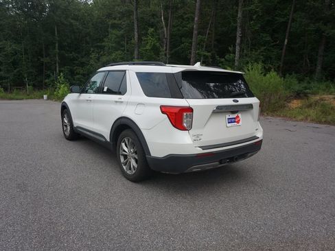 Used 2020 Ford Explorer XLT w/ Equipment Group 202A RWD image 23
