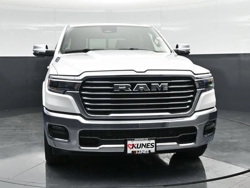 New 2026 RAM 1500 Laramie AWD/4WD image 4