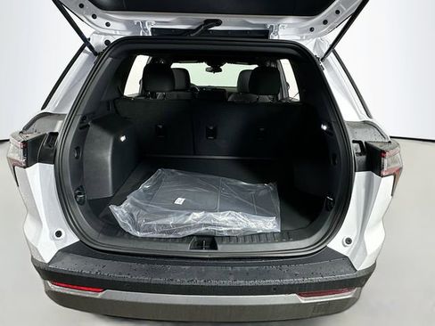 New 2026 Chevrolet Equinox LT image 27