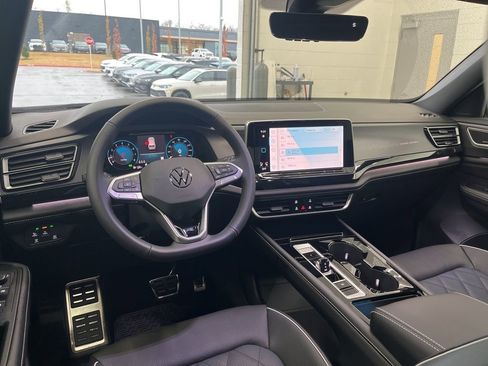 New 2026 Volkswagen Atlas Cross Sport SEL Premium R-Line AWD/4WD image 12