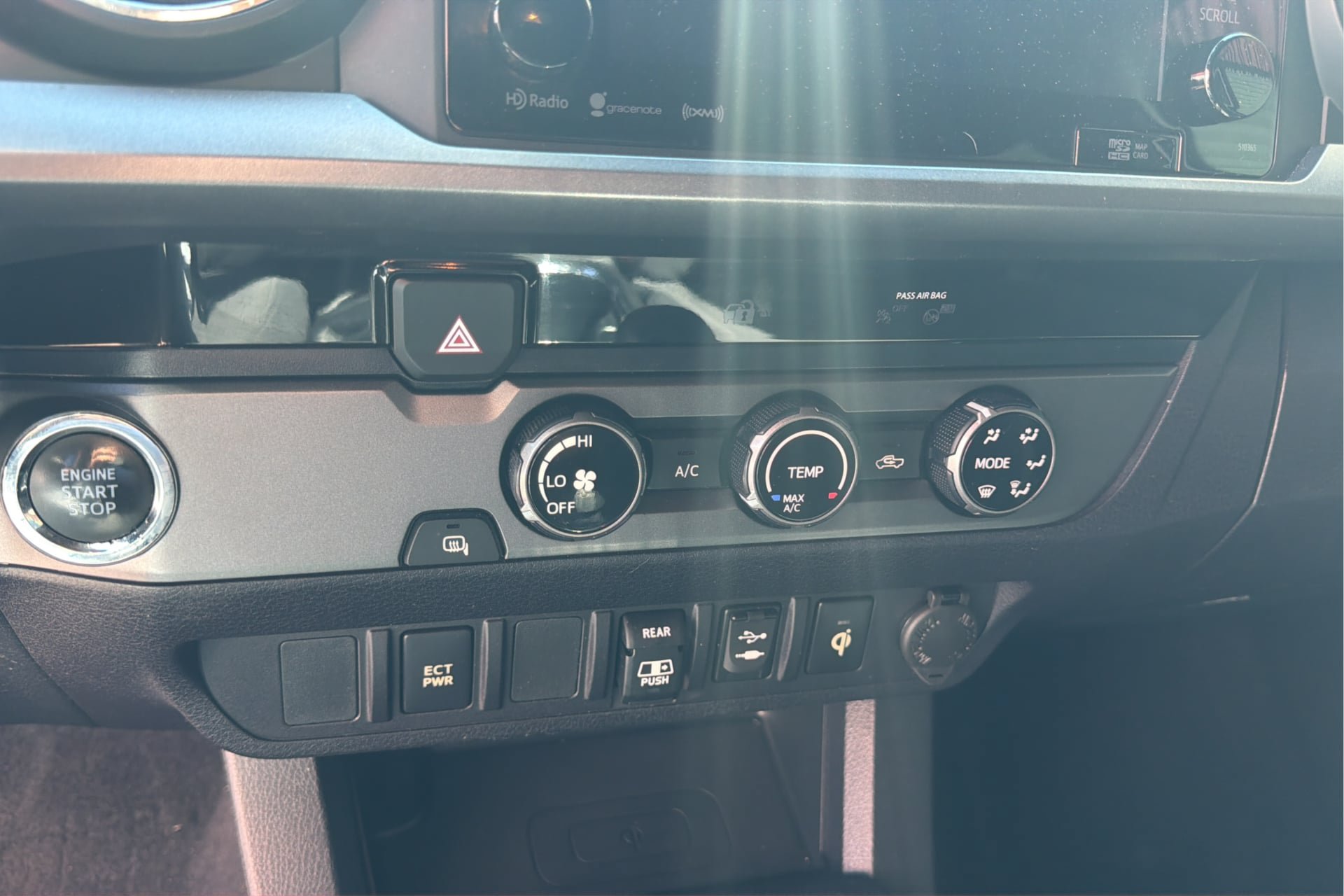 Used 2018 Toyota Tacoma TRD Sport RWD image 22