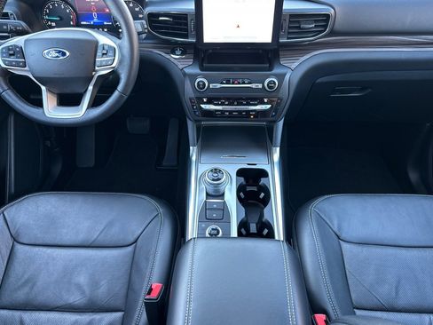 Used 2020 Ford Explorer Limited w/ Class III Trailer Tow Package image 14