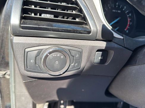 Used 2014 Ford Fusion SE w/ Equipment Group 201A image 13