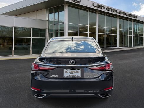 New 2025 Lexus ES 350 Ultra Luxury image 3