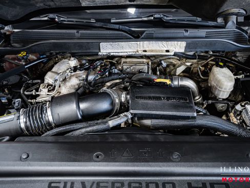 Used 2019 Chevrolet Silverado 3500 High Country w/ Duramax Plus Package image 40