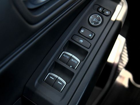 Used 2023 Honda Accord EX image 31
