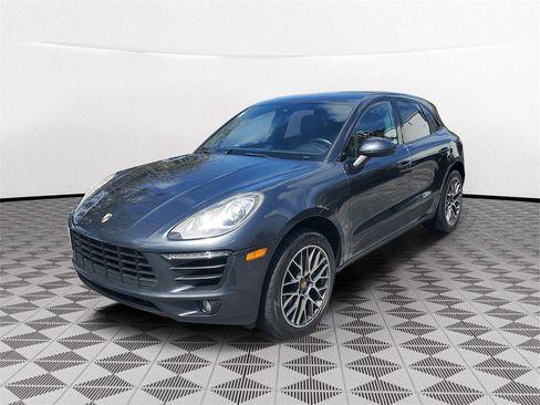 Used 2017 Porsche Macan image 3