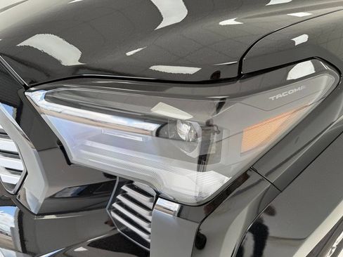 New 2025 Toyota Tacoma Limited image 6