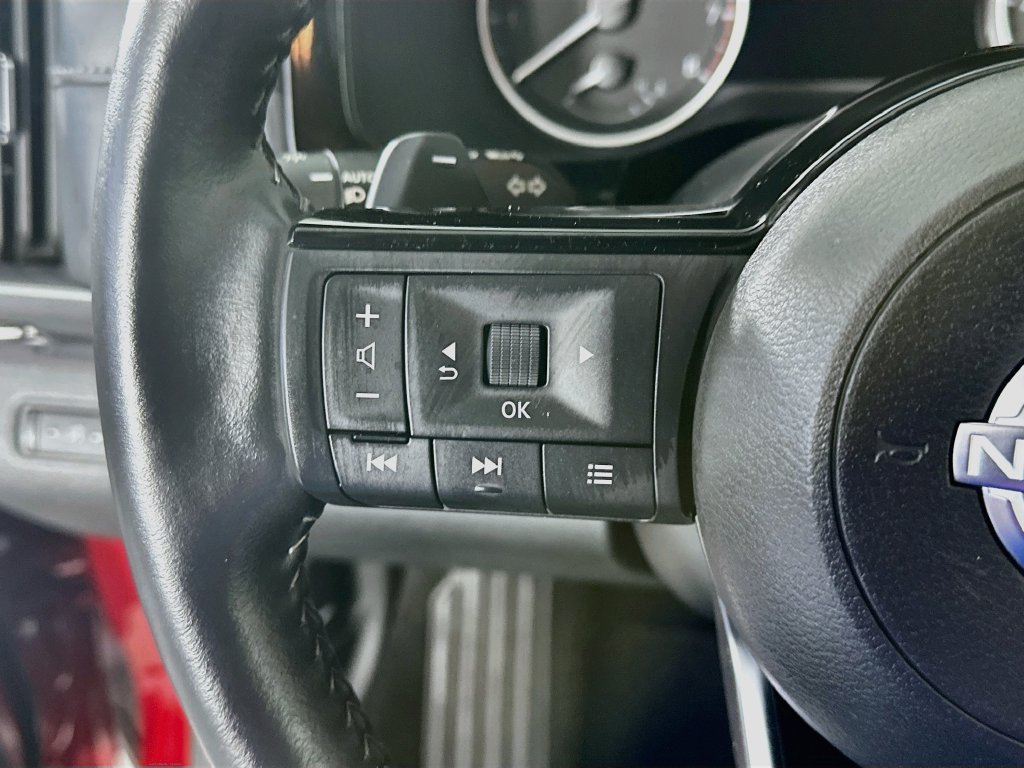 Used 2024 Nissan Pathfinder SL w/ SL Premium Package FWD image 26