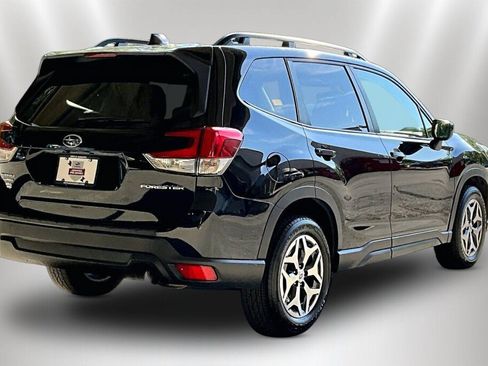 Certified 2024 Subaru Forester Premium AWD/4WD image 5