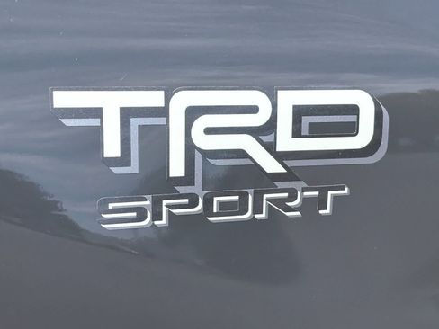 Used 2025 Toyota Tacoma TRD Sport AWD/4WD image 26