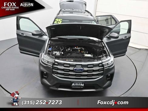 Used 2025 Ford Explorer Active w/ Active Comfort Package AWD/4WD image 39