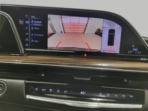 Used 2021 Cadillac Escalade Sport Platinum AWD/4WD image 14