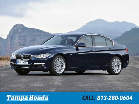 Used 2013 BMW 320i Sedan RWD image 1