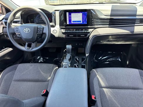 Used 2025 Toyota Camry LE w/ Convenience Package FWD image 13