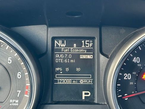 Used 2011 Jeep Grand Cherokee Laredo image 19