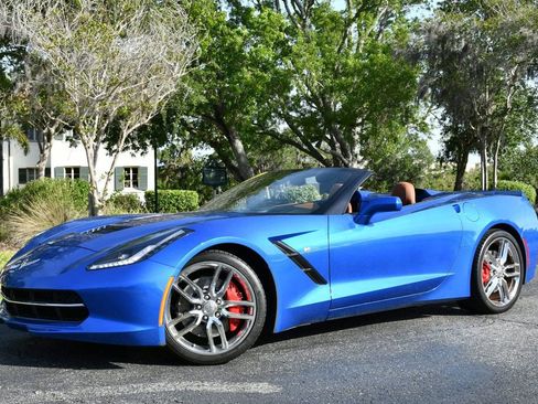 Used 2014 Chevrolet Corvette Stingray Convertible w/ 3LT Preferred Equipment Group RWD image 21