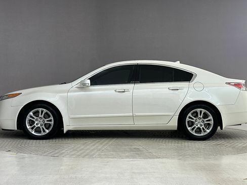 Used 2009 Acura TL w/ Technology Package FWD image 2