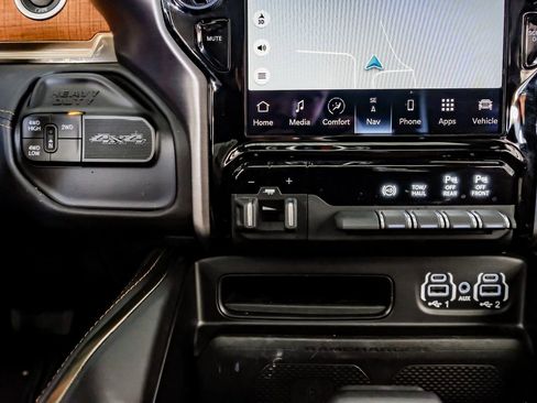 Used 2024 RAM 2500 Limited image 27