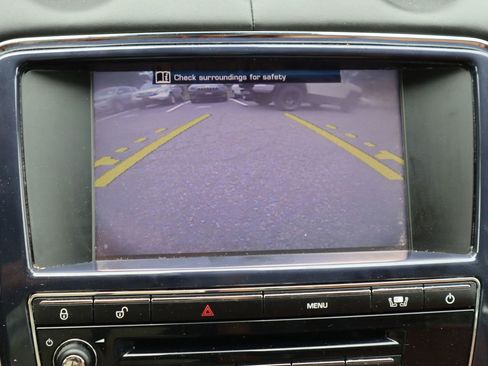 Used 2011 Jaguar XJ L RWD image 36