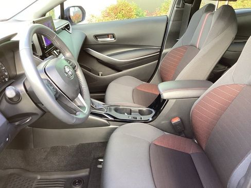 Used 2024 Toyota Corolla SE image 4