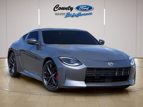Used 2024 Nissan Z Performance w/ Floor Mat Package RWD image 1