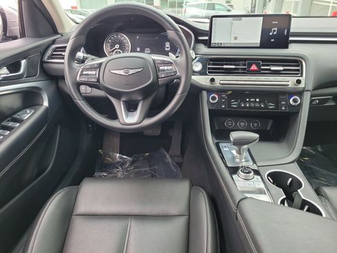 Used 2025 Genesis G70 2.5T AWD/4WD image 10
