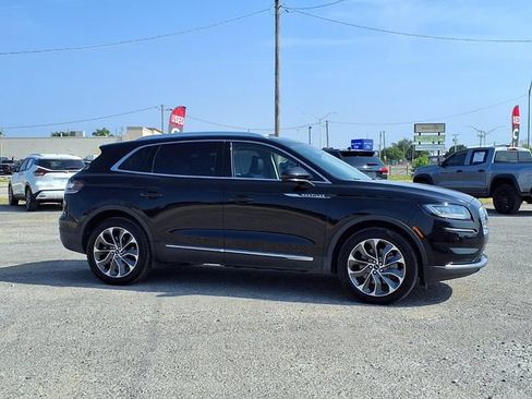 Used 2021 Lincoln Nautilus Reserve AWD/4WD image 22