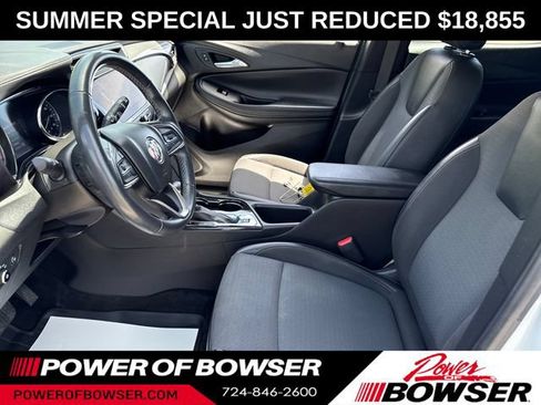 Certified 2022 Buick Encore GX Preferred w/ Cold Weather Comfort Package AWD/4WD image 9
