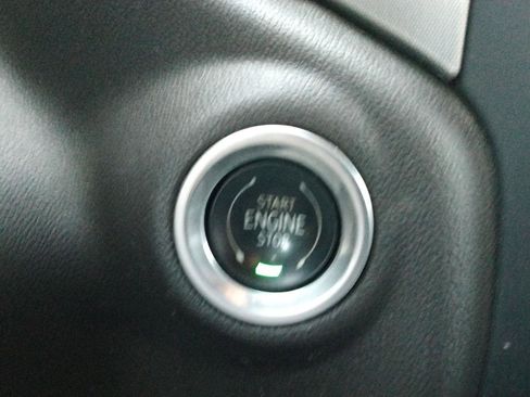 Used 2021 GMC Sierra 1500 SLT w/ SLT Convenience Package image 18