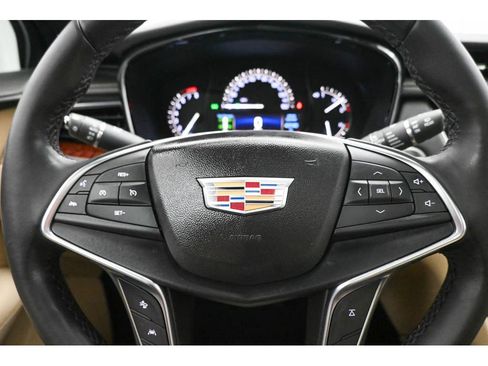 Used 2018 Cadillac XT5 Luxury w/ Driver Awareness Package image 35