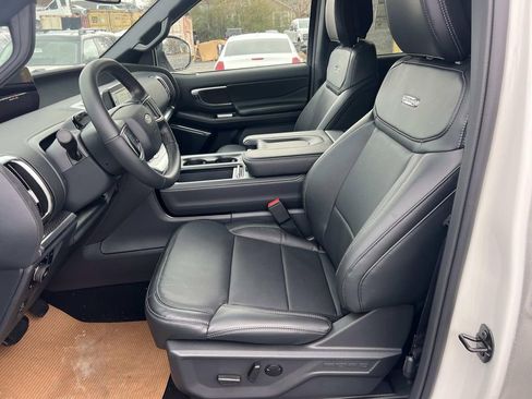 New 2026 Ford Expedition Max Platinum w/ Stealth Appearance Package image 9