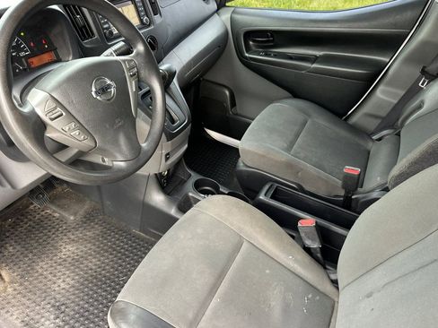 Used 2019 Nissan NV200 SV w/ Navigation Package FWD image 9