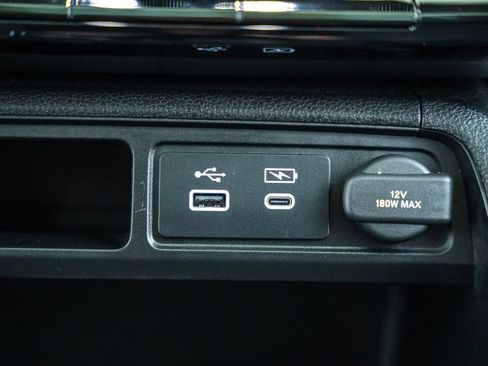 Used 2025 Honda Pilot Elite image 26