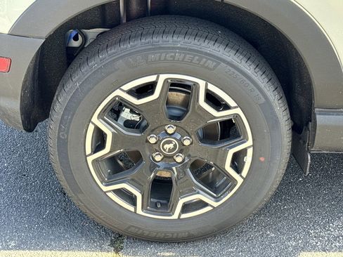 New 2025 Ford Bronco Sport Outer Banks w/ Outer Banks Tech Package+ image 17