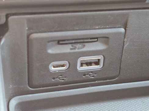 Used 2021 GMC Yukon XL Denali w/ Denali Ultimate Package image 7