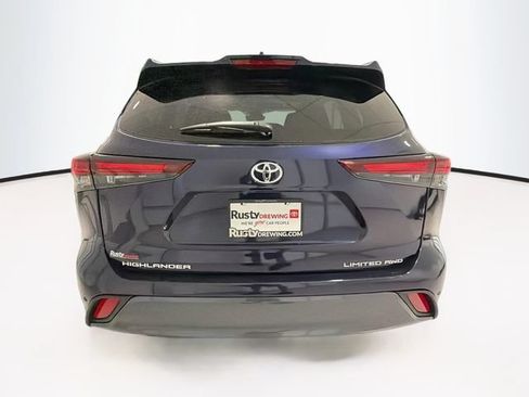 Certified 2026 Toyota Highlander Limited AWD/4WD image 5