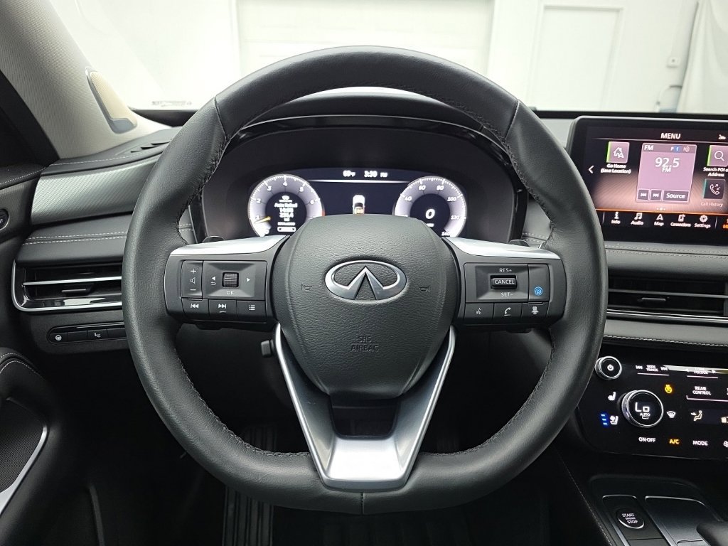 Used 2023 INFINITI QX60 Luxe w/ Vision Package AWD/4WD image 25