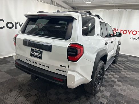 Used 2025 Toyota 4Runner TRD Off-Road image 8