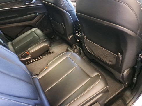 New 2025 Jeep Grand Cherokee L Limited RWD image 11