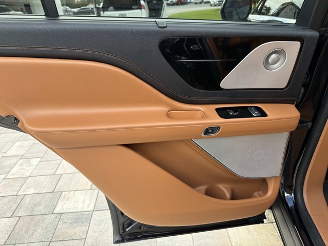 Used 2020 Lincoln Aviator Black Label w/ Dynamic Handling Package AWD/4WD image 16