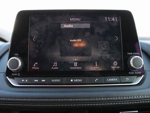 Used 2023 Nissan Rogue S image 22