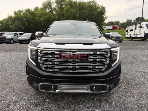 Used 2024 GMC Sierra 1500 Denali w/ Denali Reserve Package AWD/4WD image 17